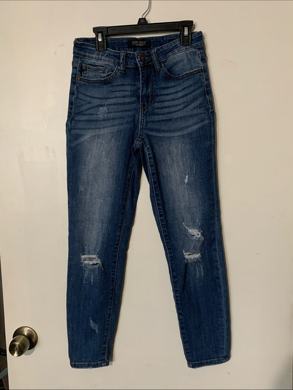 Judy Blue Medium Wash Ripped Skinny Jeans